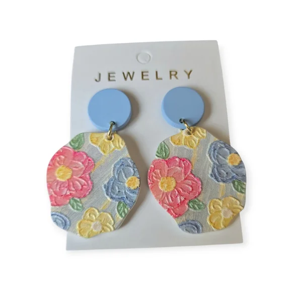 Flowerful‎ Colorful Embossed Acrylic Earrings with Blue Studs - Picture 6 of 12